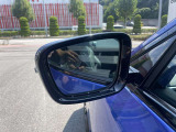 ドライバーから死角になる左右後方の車両や、追い越し車線上を急接近してくる車両を認識します。