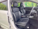運転席シート廻りは使用感も少なく、良好な状態となっています。前オーナー様が丁寧に使っていたことがよくわかりますね。