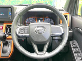 【純正革巻きステアリング】上質な革を使用することで、手にしっかり馴染みとても運転しやすいハンドルです♪
