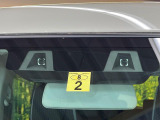 【スズキ セーフティサポート】走行中に前方の車両等を認識し、衝突しそうな時は警報とブレーキで衝突回避と被害軽減をアシスト。より安全にドライブをお楽しみいただけます。
