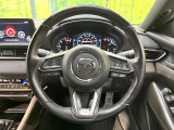 【純正革巻きステアリング】上質な革を使用することで、手にしっかり馴染みとても運転しやすいハンドルです♪