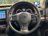 【純正革巻きステアリング】上質な革を使用することで、手にしっかり馴染みとても運転しやすいハンドルです♪
