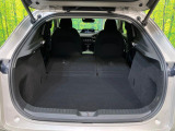 【パワーバックドア】スマートキーや運転席のボタンを押すだけでリアゲートが自動で開閉します!荷物を持っている時や、高い位置にあるバックドアを閉める際に便利な機能です♪
