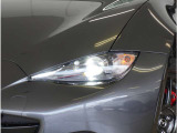 【LEDヘッドライト】省電力で長寿命の明るく運転しやすいLEDヘッドランプです。明るく照らすので暗い夜道からお客様を守ってくれます。お近くの広島マツダまでお越しください。