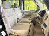 運転席シート廻りは使用感も少なく、良好な状態となっています。丁寧に使われていたことがよくわかりますね。