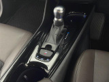 気になる車はすぐにお問い合わせください!画面右側の0066から始まる無料ダイヤルからお問い合わせ下さい!専門スタッフがお車のご質問にお答えいたします!