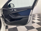 遠方のお客様大歓迎です。お気軽にお問い合わせ下さいませ。全国各BMW正規販売店で保証サービスを受けられるようご納車させて頂きますますのでご安心下さいませ!