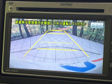 【バックカメラ】駐車時に後方がリアルタイム映像で確認できます。大型商業施設や立体駐車場での駐車時や、夜間のバック時に大活躍!運転スキルに関わらず、今や必須となった装備のひとつです!