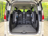 普段のお買い物や通勤、送迎等に十分な荷室スペースを確保しております。セカンドシートを倒すと、大きな荷物の積載も可能です♪