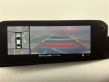 バックカメラ付きだから後方を画面で確認できます。駐車などが苦手な方でも安心のアイテムです。