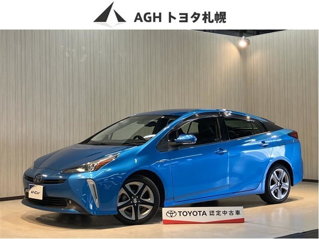 プリウス1.8 A ツーリングセレクション E-Four 4WD