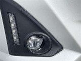 LEDイルミネーションランプ+LEDフロントフォグランプ 霧や大雨など悪天候時にヘッドランプの明かりを補助します!