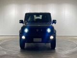 明るいLEDライトで、暗い夜道の運転も快適に。
