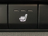 【シートヒーター】シートを温めてくれる暖房機器です!長時間座っていると負担が掛かりやすい背中や腰、または冬場などの寒い日に冷えやすい脚部に快適なぬくもりを伝えます。