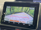 【バックカメラ】駐車時に後方がリアルタイム映像で確認できます。大型商業施設や立体駐車場での駐車時や、夜間のバック時に大活躍!運転スキルに関わらず、今や必須となった装備のひとつです!