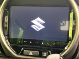 【メーカー純正ナビ】インテリアに溶け込むスタイリッシュな「専用設計」メーカーナビを装備♪視認性や操作性など基本性能にも優れ、より上質なカーライフをお楽しみいただけます。