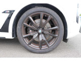 X7 M60i xドライブ 4WD 