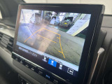 バックギアに入れるだけで自動でリヤカメラに切り替わります!車庫入れやバックが苦手な方にオススメ!