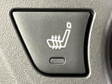 【シートヒーター】寒い日に重宝するシートヒーター!エアコンより早く温まってくれるので寒がりの人も安心ですね♪エアコンの温風は乾燥するから苦手、という方にもをおすすめです。