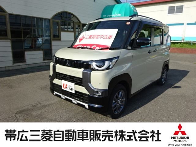デリカミニ G プレミアム 4WD 
