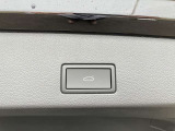 パワーテールゲート装備 ドア開閉時助かります