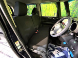 運転席シート廻りは使用感も少なく、良好な状態となっています。丁寧に使われていたことがよくわかりますね。