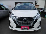 セレナ 2.0 ハイウェイスター V 4WD 