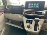 【グローブボックス】現在では車検証入れなどとして活用されることが多いですよ☆