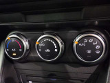 【オートエアコン】お好みの温度に設定して頂くと、車内の温度を自動調整♪快適にクルマの中を過ごして頂けます。