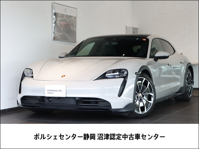 タイカンクロスツーリスモ4S 4+1シート 4WD