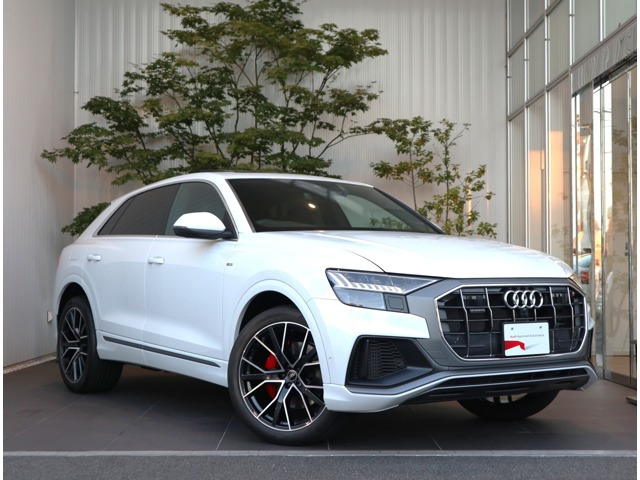 Q8 55 TFSI クワトロ Sライン 4WD 