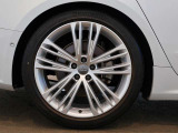 アルミホイール 5ツインスポークVデザイン 8.5Jx20/255/40R20/スポーツサスペンション