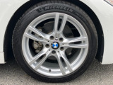 サービスにはドイツ本国と同様に教育と訓練を受け、BMWを知り尽くした「マイスター」が数多く在籍しております。360度による納車前点検整備で、お客様に安心と安全をお届けいたします。