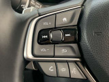 オーディオコントロールスイッチ付き!ハンドルを握ったままチャンネルや音量の調整が可能です。見た目以上に運転していると便利な機能なんですよ。