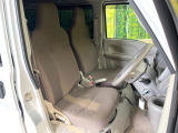 運転席シート廻りは使用感も少なく、良好な状態となっています。丁寧に使われていたことがよくわかりますね。