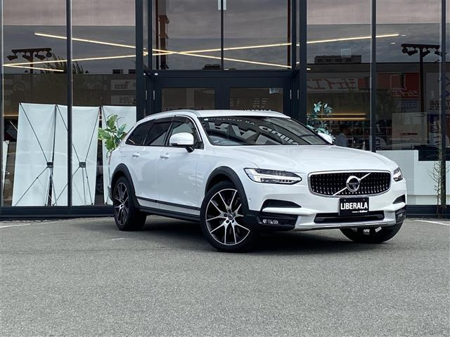 V90クロスカントリーT6 AWD サマム 4WD本革シート