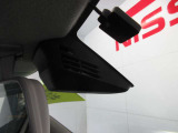 ドライブレコーダーが装備されてるので運転中や駐車中、万が一の時に映像で残す事ができるので安心です。