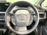 【純正革巻きステアリング】上質な革を使用することで、手にしっかり馴染みとても運転しやすいハンドルです♪