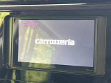 【ディスプレイオーディオ】お持ちのスマホやMP3プレイヤーとの無線接続で音楽再生が可能!コードで繋ぐわずらわしさも無く、手軽にお気に入りの音楽を楽しめます。