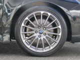 225/45R18
