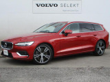 V60 T5 Inscription入荷いたしました。