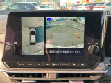 アラウンドビューモニター☆クルマを真上から見下ろしているかのような映像で駐車をサポートします☆