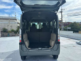 傷が目立ちにくパネルを採用しており気兼ねなく荷物も載せることができます。