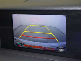 バックモニターも装備しております。バックギアに入れるとナビ画面に車の後方が映し出されます。これで後方確認も安心!