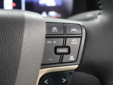 レーダークルーズコントロール作動時に車線維持に必要な運転操作の支援を行う「レーントレーシングアシスト(LTA)」を搭載しています。