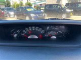 整備スタッフは国家資格を持つプロの整備士です。車検の受入/中間/完成検査と保安基準発行のすべても自社で行います。