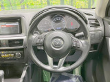 【ステアリングスイッチ】運転中、前方から目線をそらすことなく、オーディオ等の操作が可能な便利機能!安心&快適なドライブを演出してくれます♪