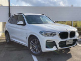 BMWでは人間工学に基づき、長時間運転しても疲れにくいシートに設計しております。