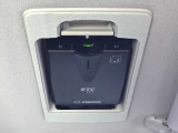 運転席のバイザー裏にはスマートインETC付きです♪