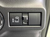 【パワースライドドア】スマートキーや運転席のスイッチでスライドドアの開閉が可能♪電動だから力を入れてドアを開ける必要が無く、小さいお子様でも、重い荷物を持っている時もラクに開け閉めできます♪